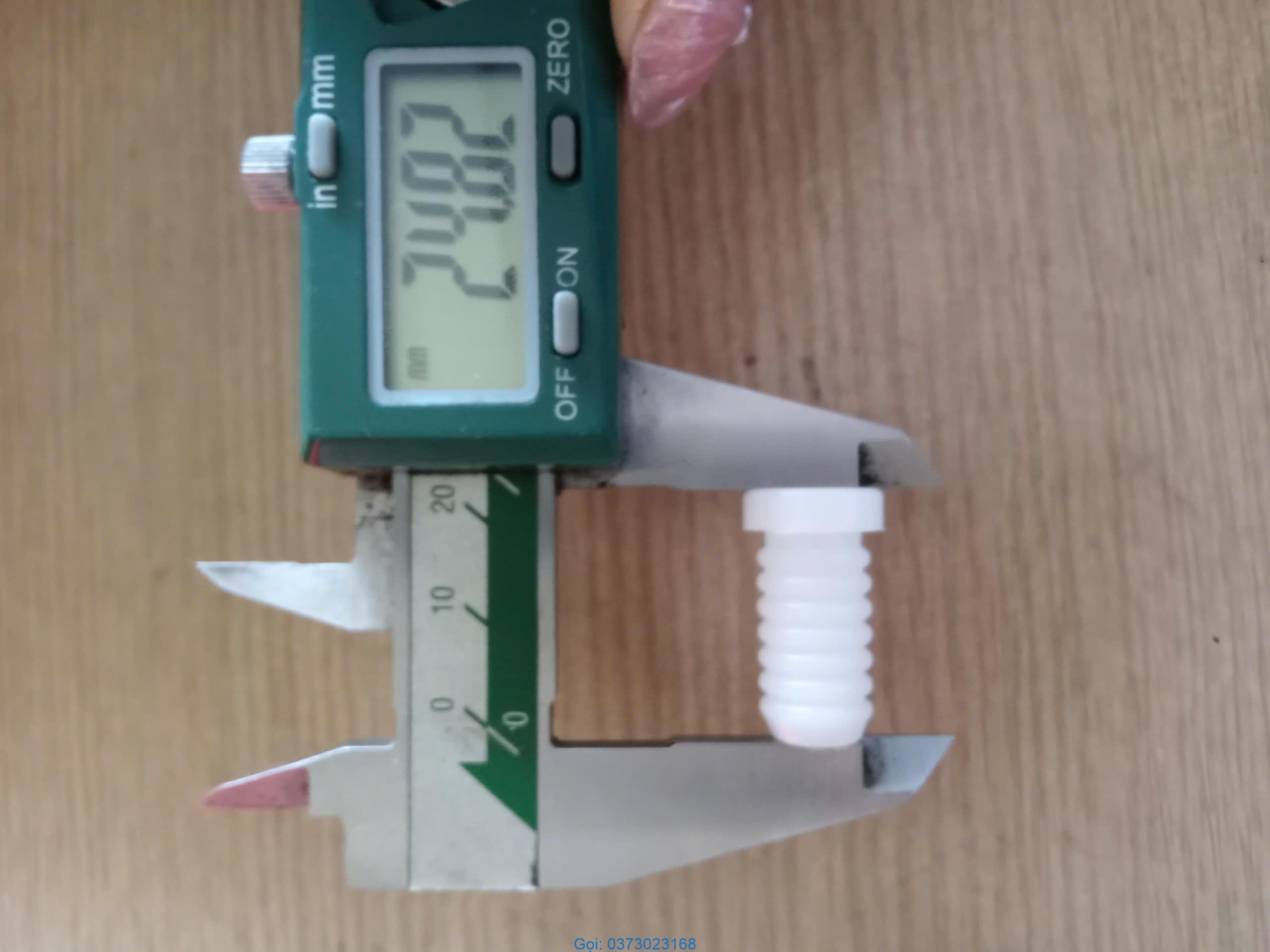 z6885353603802_90ef00fe47f3a644b2c64d741e8c80c5 Nút nhựa