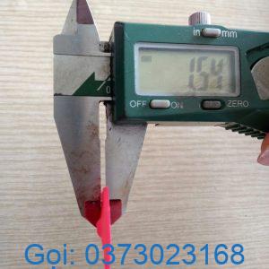 móc nhựa đỏ
